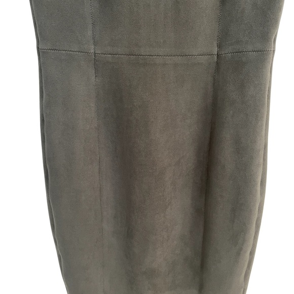Elie Tahari - Faux Suede Short Sleeve Dress in Gray - Women’s Size 2 - Picture 4 of 7